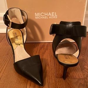 Julieta Ankle Strap MK black heels